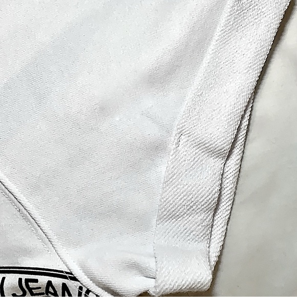 NWT Calvin Klein White Logo Short Sleeve Crop Top Size Large - Picture 10 of 13